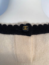 Load image into Gallery viewer, Chanel Winter White Sweater Top Blouse US 6