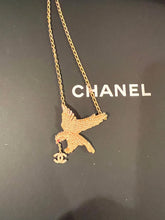 Load image into Gallery viewer, Very Rare Chanel 01P 2001 Spring Gold Eagle Crystal CC Necklace