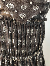 Load image into Gallery viewer, Chanel 07P, 2007 Spring Black Floral Silk Dress FR 38 US 4/6