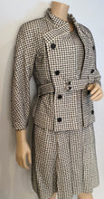 Load image into Gallery viewer, Chanel 10P, 2010 Spring Ecru/Black Tweed Jacket matching Dress 2 Piece Set FR 42 US 6