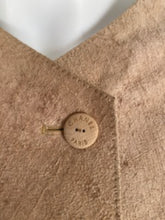 Load image into Gallery viewer, Vintage 00C, 2000 Cruise Chanel Identification Leather/Suede Rawhide Tan Jacket FR 36 US 4