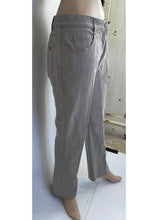 Load image into Gallery viewer, Chanel 03P 2003 Spring low rider light brown khaki jeans FR 40