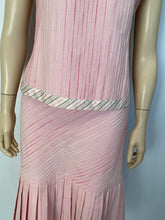 Load image into Gallery viewer, Editing (on Layaway) Chanel 03P, 2003 Spring pink camisole top matching Pleated accordion skirt set FR 42 US 8
