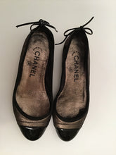 Load image into Gallery viewer, Chanel metallic black bronze/gold color Ballet Ballerina Flats Shoes EU 34.5 US 3.5/4