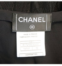 Load image into Gallery viewer, Chanel 01P 2001 Spring Black Lace Skirt FR 34