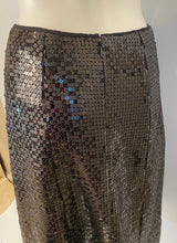 Load image into Gallery viewer, Chanel 02A 2002 Fall Runway black sequin skirt FR 40