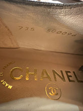 Load image into Gallery viewer, Vintage Chanel 1990s Black Oxford Lace Ladies Shoes EU 37.5 US 6.5