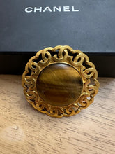 Load image into Gallery viewer, Vintage Chanel 95A Brooch