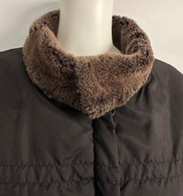 Load image into Gallery viewer, Vintage Chanel Identification 99A 1999 Fall Winter Ski Warm Jacket Coat FR 38 US 6/8