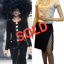 Load image into Gallery viewer, Chanel Vintage 95P, 1995 Spring Dark Navy side zippers Skirt FR 40 US 6