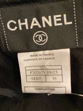 Load image into Gallery viewer, Chanel 02A 2002 Fall Runway black sequin skirt FR 38 US 4