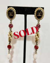 Load image into Gallery viewer, Chanel 17C Multicolor Pearl Drop Dangle CC Earrings