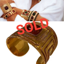 Load image into Gallery viewer, Rare Vintage Chanel 1991 Collection 25 bracelet cuff