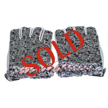 Load image into Gallery viewer, Rare Chanel 2014 14P tweed metallic silver pink chain Fingerless Gloves size 7.5