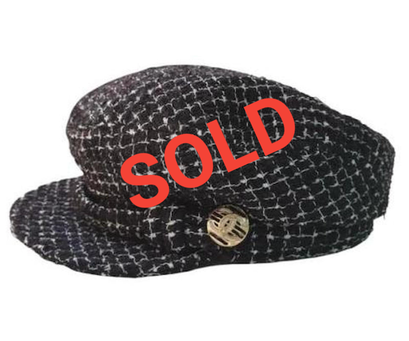 Chanel Black and White Tweed Cap Hat Size Medium – HelensChanel display picture 2