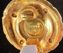 Load image into Gallery viewer, Chanel Vintage 1970-1981 Round Gold Pearl Clip On Earrings