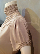 Load image into Gallery viewer, Chanel 07A 2007 Fall Autumn short sleeve blush beige dress FR 38 US 4