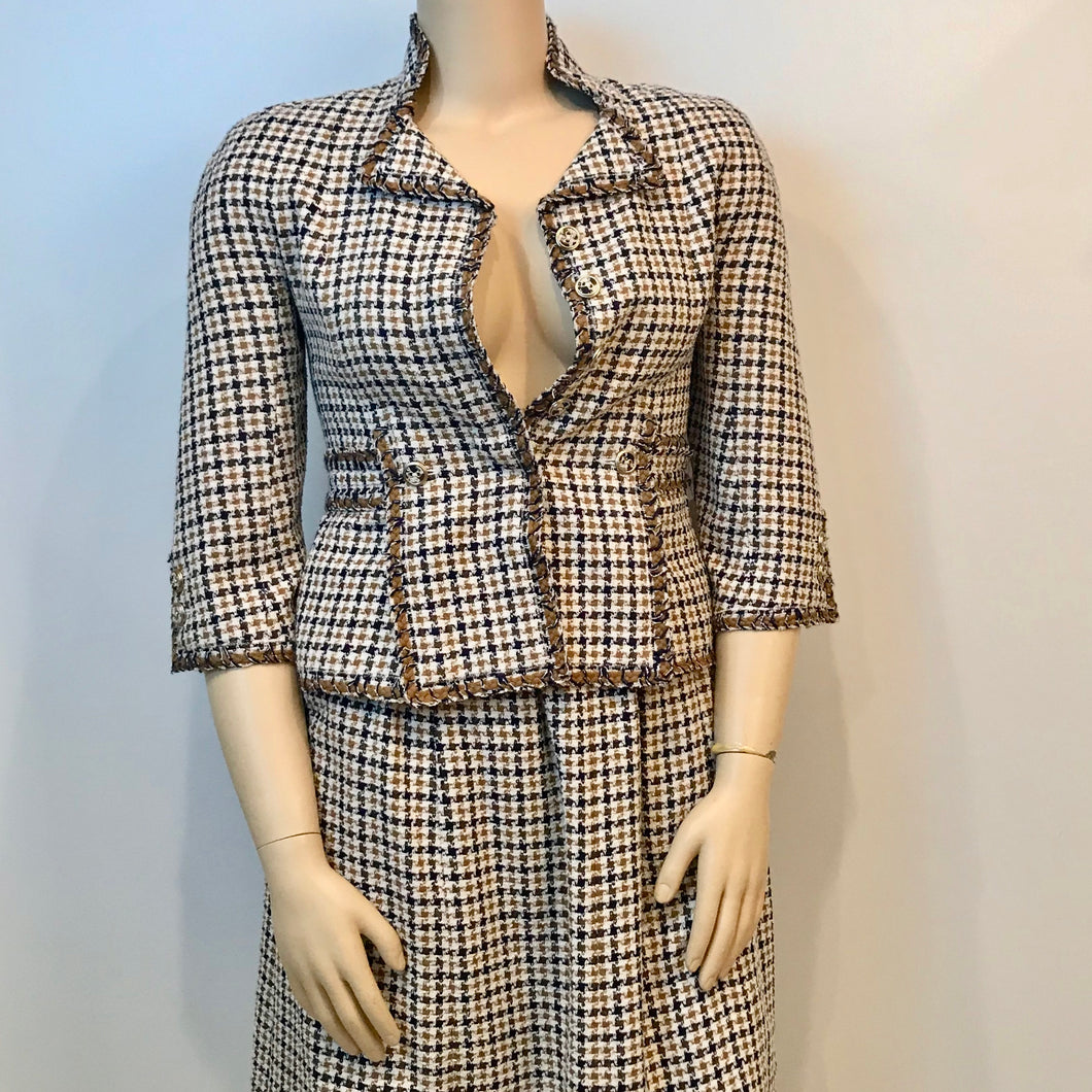 Chanel 08P, 2008 Spring 2 piece plaid tweed skirt suit jacket set size 10/12