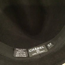 Load image into Gallery viewer, Chanel Fur Felt Fedora grosgrain ribbon CC Crystal Logo Black Hat Sz 57