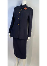 Load image into Gallery viewer, 93P/93A 1993 Chanel Boutique Vintage Dark Navy Skirt Suit Set FR 36/38