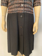 Load image into Gallery viewer, Vintage Chanel 98A, 1998 Fall Boucle Black/Pink Dress FR 38