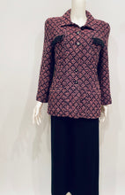 Load image into Gallery viewer, 95P, 1995 Spring Vintage Chanel Pink Black Boucle Wool Tweed Dress Jacket Blazer US 6