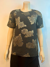 Load image into Gallery viewer, Chanel 17C 2017 Cruise Paris-Cuba Gold Metallic and Black Blouse FR 40 US 6/8