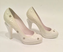 Load image into Gallery viewer, NIB New In Box Chanel 08A 2008 Autumn Fall White Patent Glitter Crystal CC Comete Stars Pump Platform Heels EU 40 US 9/9.5