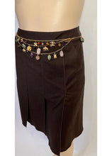 Load image into Gallery viewer, Chanel Vintage 99A 1999 Fall Brown Wool Pleated Skirt US 14