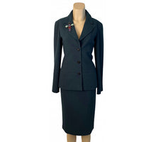 Load image into Gallery viewer, Vintage Chanel 98A 1998 Fall Green Jacket Skirt Suit FR 34 US 4