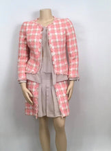 Load image into Gallery viewer, Chanel 04C, 2004 Cruise Resort tweed Chiffon Pink Taupe Jacket Skirt Suit Set FR 46 US 10/12