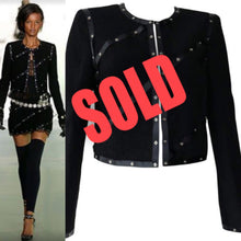 Load image into Gallery viewer, Chanel 2003 Fall 03A black Cropped Boucle Tweed Jacket FR 48 US 10/12