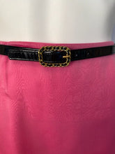 Load image into Gallery viewer, 95P Chanel Vintage Skinny Black Patent Leather Woven Gold Chain Belt Sz Small