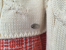 Load image into Gallery viewer, Vintage Chanel 99A, 1999 Fall winter white Ivory Ecru Cable Knit Wool Sweater FR 40 US 6/8