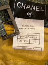Load image into Gallery viewer, Chanel 00A 2000 Fall Capri Jeans Pants w Chanel Denim Belt FR 40 US 6
