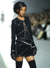 Load image into Gallery viewer, Chanel 03A 2003 Fall black tweed Boucle lace mini skirt FR 38