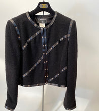 Load image into Gallery viewer, Chanel 2003 Fall 03A black Cropped Boucle Tweed Jacket FR 48 US 10/12