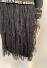 Load image into Gallery viewer, Chanel 01P 2001 Spring Black Lace Skirt FR 34
