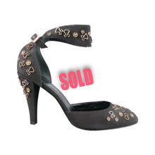 Load image into Gallery viewer, Vintage CHANEL Hook Snaps Black Ankle Strap Pumps EU 39.5