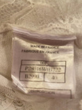 Load image into Gallery viewer, Chanel 06P 2006 Spring White Knit Lace Cardigan FR 40 US 2/4