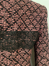 Load image into Gallery viewer, 95P, 1995 Spring Vintage Chanel Pink Black Boucle Wool Tweed Dress Jacket Blazer US 6
