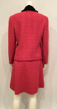 Load image into Gallery viewer, Chanel 09A, 2009 Fall Rose Color Skirt Suit with matching Camellia Pin FR 40/42 US 6