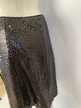 Load image into Gallery viewer, Chanel 02A 2002 Fall black sequin skirt FR 38 US 4