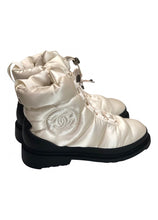 Load image into Gallery viewer, Chanel 2018 18A Winter White Nylon Down Shearling Lined Snow Winter Boots EU 38