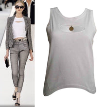 Load image into Gallery viewer, New with Tags Chanel 2007 Spring, 07P White medallion Charm tee Cotton T-shirt FR 40 US 6