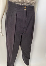 Load image into Gallery viewer, 1980’s Chanel Boutique Vintage Gray Wool Pant Trouser US 6/8