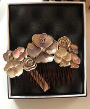 Load image into Gallery viewer, Chanel 13C 2013 Cruise Resort Decorative Hair Comb