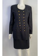 Load image into Gallery viewer, Rare Amazing 22 Buttons 1990 Vintage Chanel Black Linen Skirt Suit FR 38