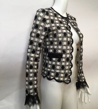 Load image into Gallery viewer, Chanel 06A 2006 Fall scalloped cotton tweed cardigan knit Sweater Jacket FR 34 US 2