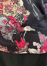 Load image into Gallery viewer, Chanel 10A 2010 Pre-Fall Paris Shanghai Black/Pink Samurai Silk Blouse FR 42 US 8/10